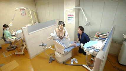 CherryBONBON: Gözlerini benimle kilitlemeye devam eden dişçi