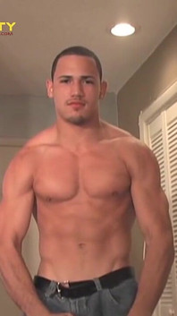 První gay honění sexy boxerky Luis