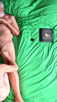 Chúng tôi đã thực hiện một video thử nghiệm trên một màu xanh lá cây Sheet