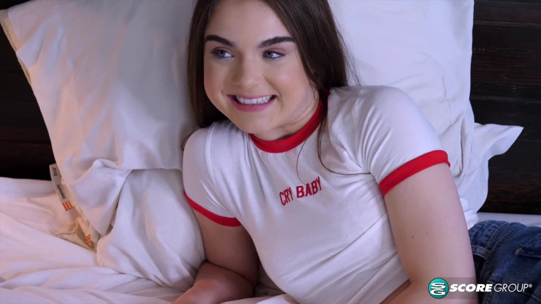 18eighteen: Meias encharcadas de porra com Megan Marx