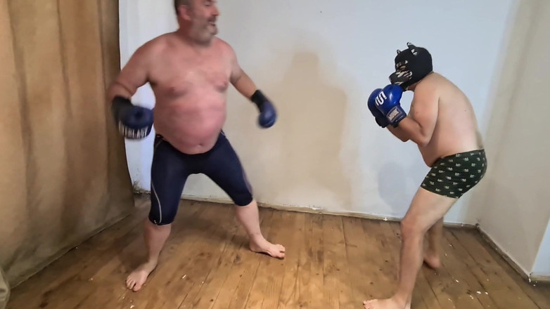 Punchbagplz: 은색 새아빠 복서 vs 이성애자 - 더티 복싱 히트