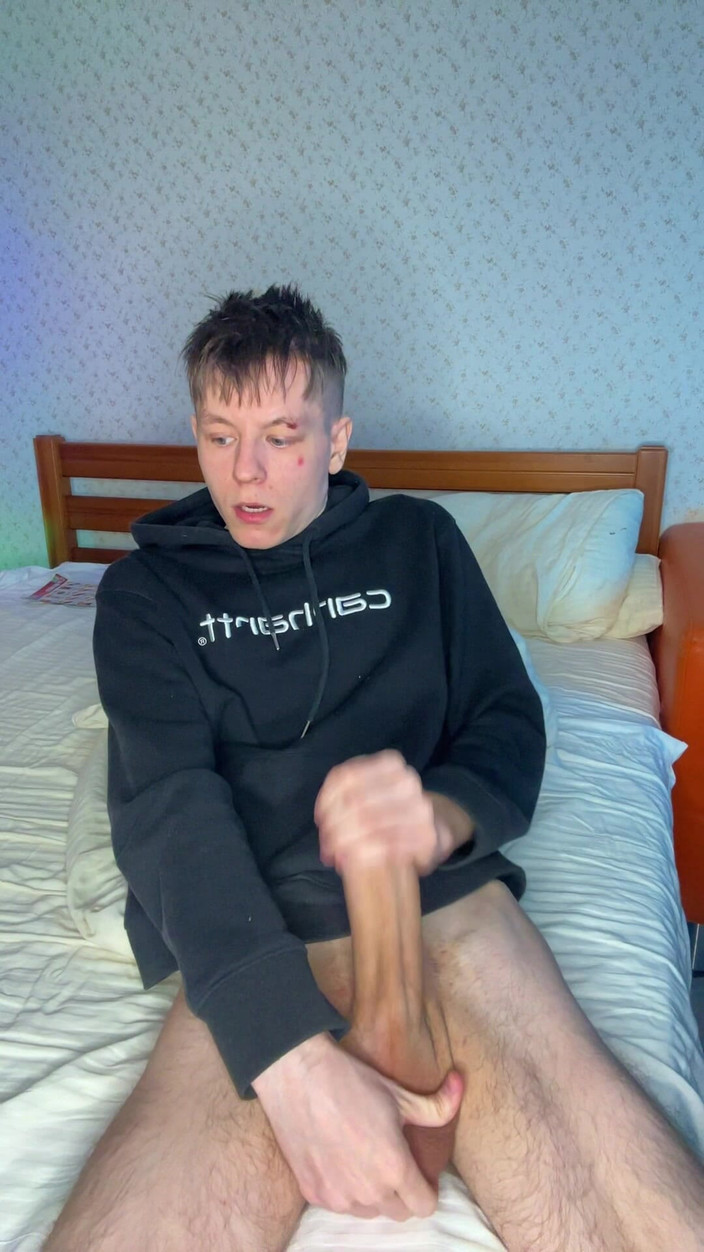 Morflot24: Buồn chán trong phòng của tôi vì vậy tôi cọ...