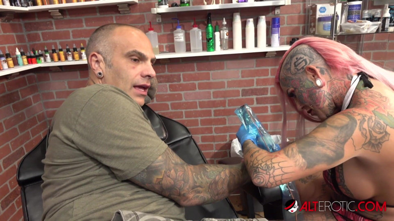 Alt Erotic: Big titty Evilyn Ink tattoos Sascha then gets fucked