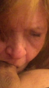 Oma Carmen's Terugslag Close-up Pik Zuigen Compilatie 72116comp