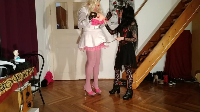 Beth Kinky: Erica doll dipake dan dientot sama adik tirinya yang cemburu