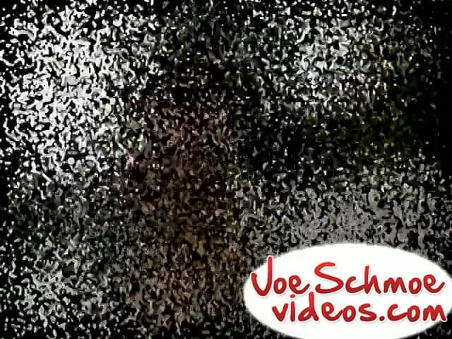 Joe Schmoe: Joe götüne büyük bir yarak alıyor