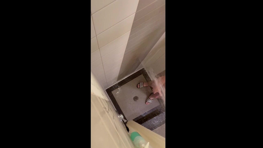 Gym Shower Room Exhibitionist (Chase Dixon-Butz) Gym Shower Room Exhibitionist (Chase Dixon-Butz)