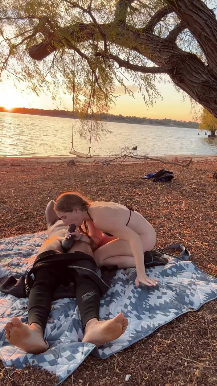 Jackrackemxxx: The Pirate Fucks Slut on Deserted Island