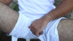 Josehairycum: Oturan adam yarakla oynuyor