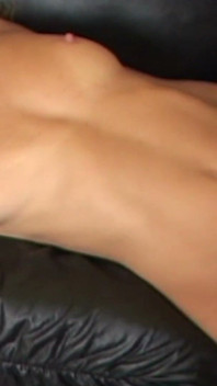 Misty may lo chiama con le sue grandi tette naturali e testa il suo caldo creampie.