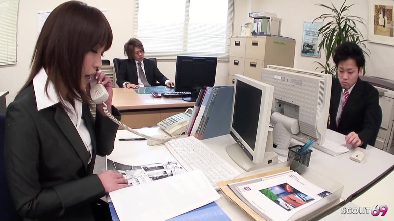 Asian porn collection: Japanese Secretary ve společnosti Necenzurované sólo masturbace k orgasmu na...