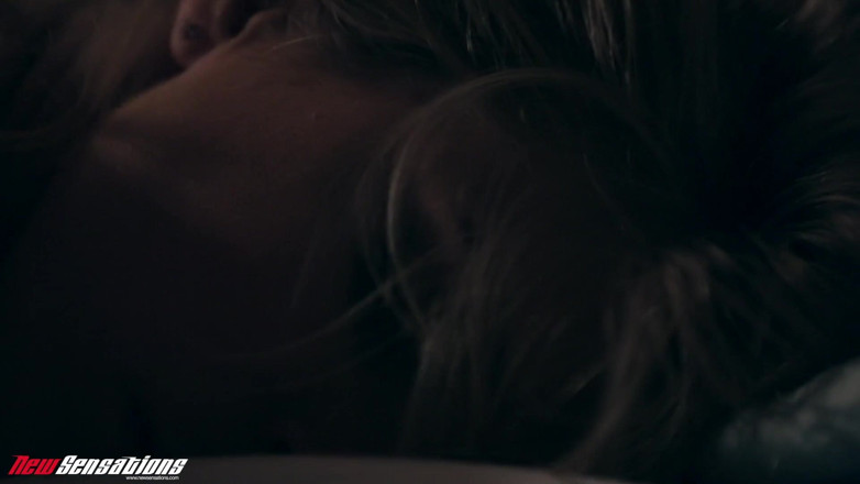 New Sensations: Poddanie Emmy Marks # 1