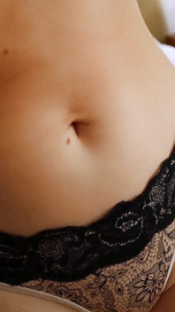 Dalam Satu Katil Dengan MILF Seksi