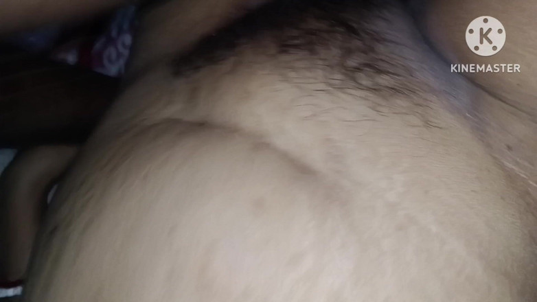 BMsexlove100: (istri berbagi) cowok bangalore, memek hot dientot sama kontol besar...