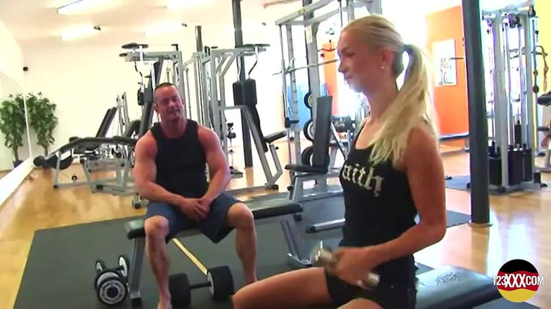 123XXX - 100% Amateurs: Fit Blonde Loves to Fuck in a Gym