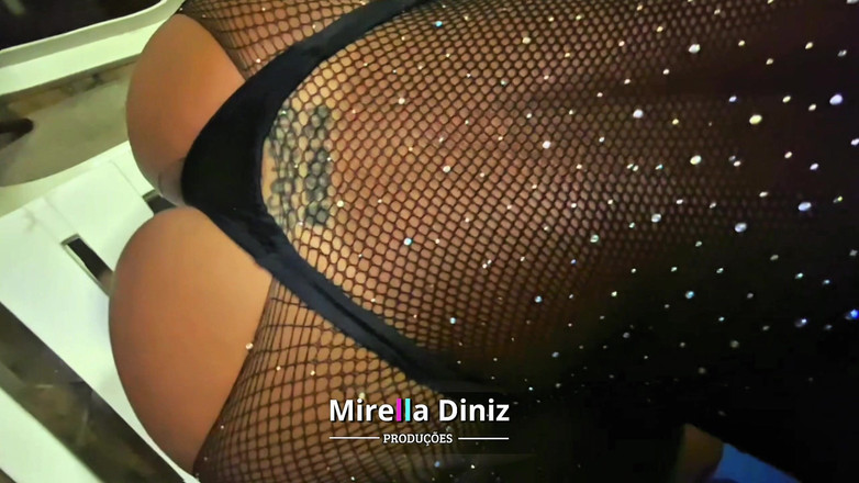 Mirella Diniz: 热烈欢迎