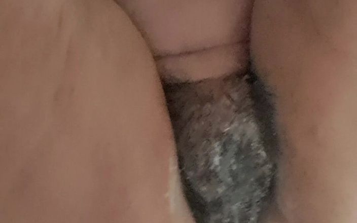Mommy big hairy pussy: Chlupatá kundička se otevírá močit