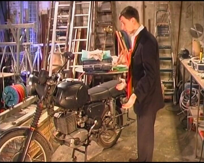 Deutsche XXX Filme: Ця стильна блондинка з Німеччини любить грати зі своєю пиздою