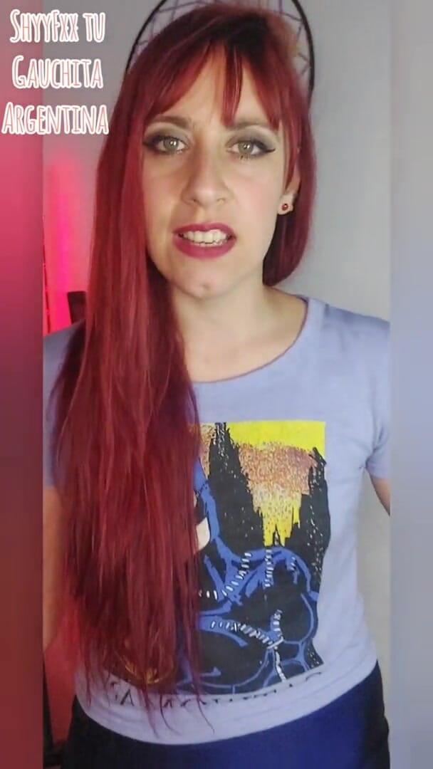 Tu Gauchita Argentina: Shyyfxx Îmi descopăr fratele vitreg masturbându-se cu lenjeria mea intimă și îl umilesc...
