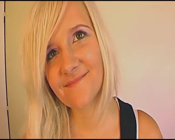 Deutsche Madchen: Cute Blonde German Teen Rides Dick in the Bedroom