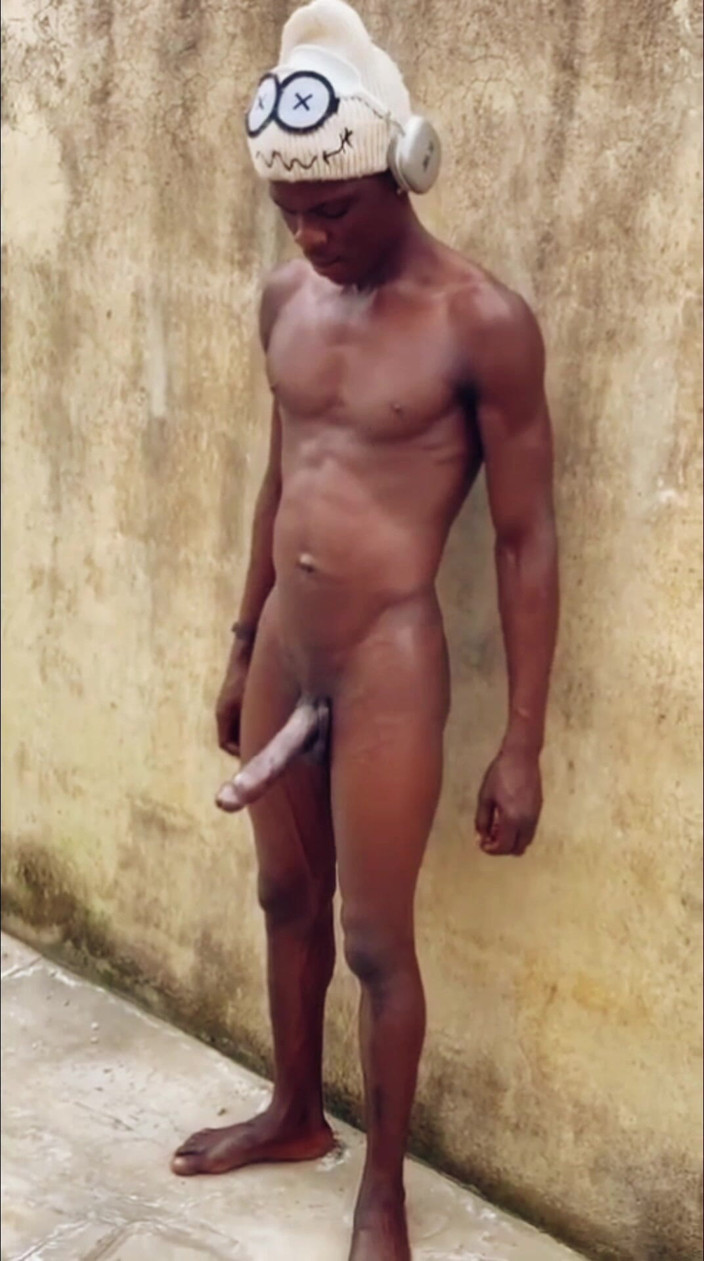 BLACKSHOOTERR: Velký penis chlap šuká velký zadek chlap uvnitř směsi ..