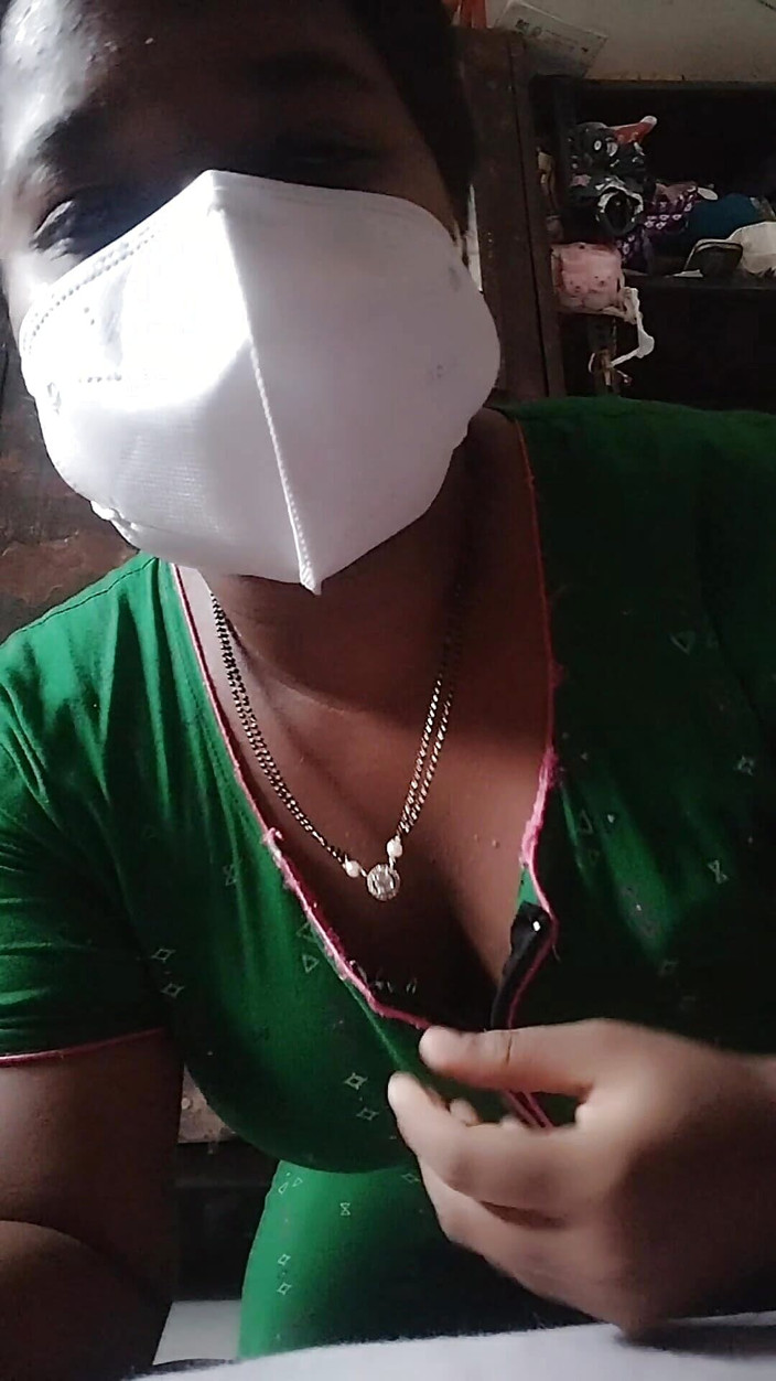 Desi World: 하룻밤 스탠드를 요구하는 핫한 아줌마