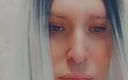 Bonnie Phoenix: 美しいニューハーフオナニー