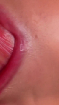 Blowjob close up - lidah, mulut dan bibir untuk kontolmu