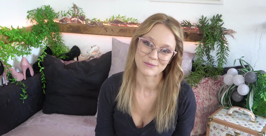 LeniFuchs: Hej, můj drahý, jen jsem se ti chtěl představit. Těším...