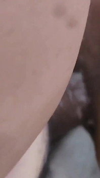 Göt deliği orta yaşlı seksi kadın gerçekten sert sikiliyor