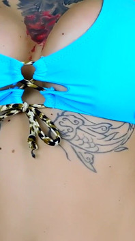 Bikiny Try on Party - Prsa a zadek!
