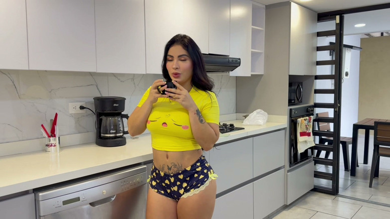 AlejandraPalacios: I Dare You Not to Cum with This Video!! Morning...