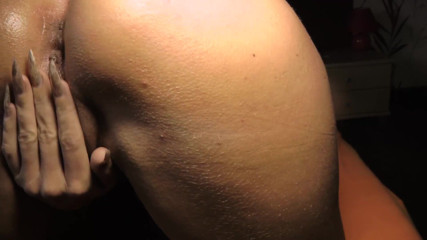 Mature Climax - 100% Mature Videos: Mogen blondin borrar sin fitta med enorm dildo
