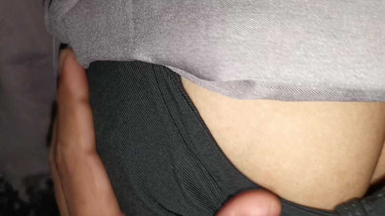 Hot Sudipa: Adik tiri muda saya yang berusia 18 tahun desi India yang...