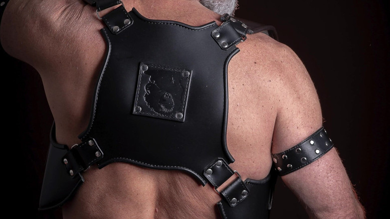 MusclesCigarsFFPig: 点燃乳胶雪茄