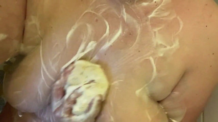 Real homemade BBW BBC porn: Bbwbootyful - douche zeepachtige borsten spelen