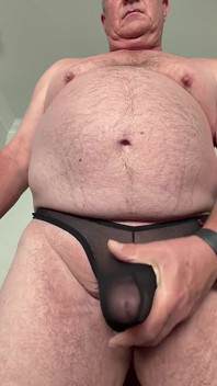 A Really Nice Cumshot While Standing and Jerking