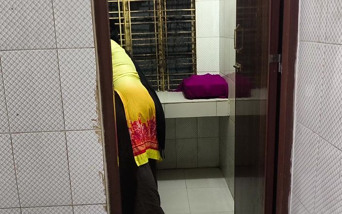 SAFI-SEXY: Am văzut-o pe mătușa mea curățând camera după aceea am îmbrățișat-o și...