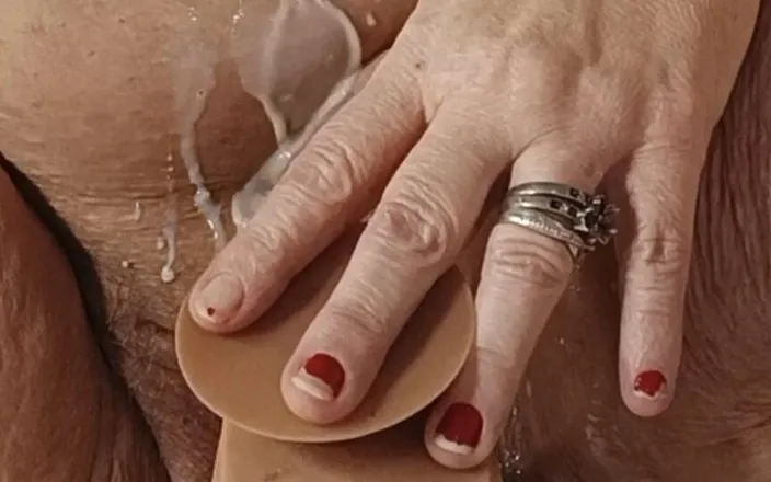 HerculesnVENUS: Splattering That Milky Silk All Over Her Chunky Pinky Stink...