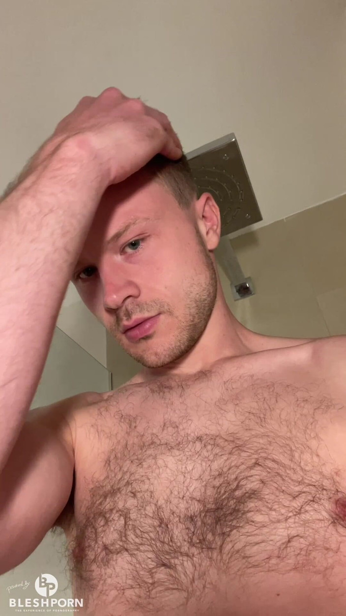 BLESHWORLD: My Boyfriend Julian Blesh