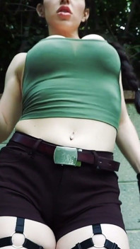 Cum Raider