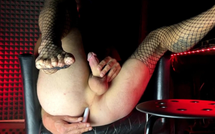 Fem Bi: Live Cum