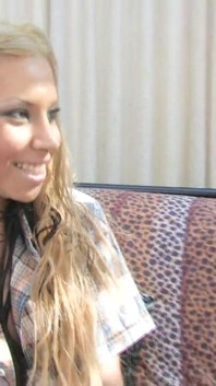 Blonde beauty is pleasuring her gf's cunt
