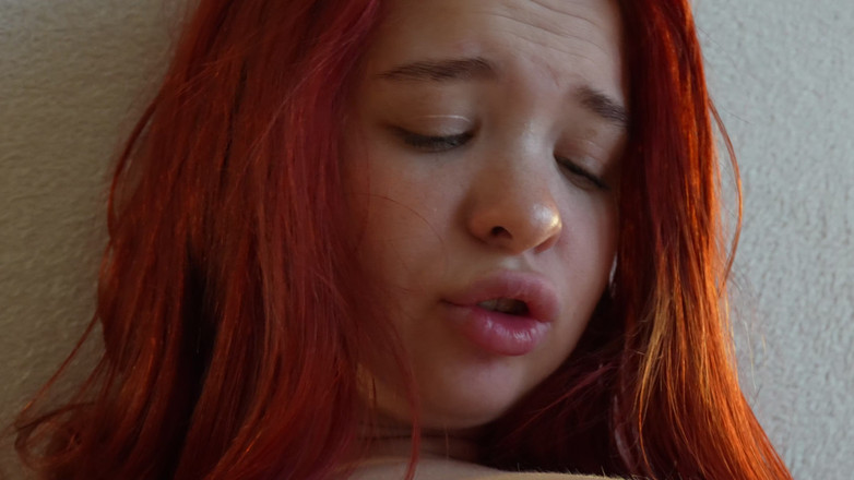 xKeryB: Eu me masturbo com meu padrasto Eu amo quando fazemos...