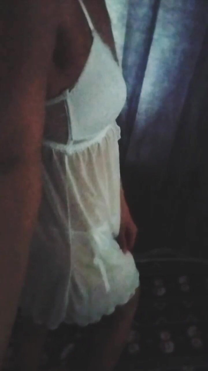 SexyRedhead: 아내가 음탕하게 춤을 춘다