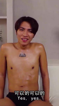 Especialista en logística indígena intersexual / Explosión muscular, fuerte, semen y orina salpicando por todas partes