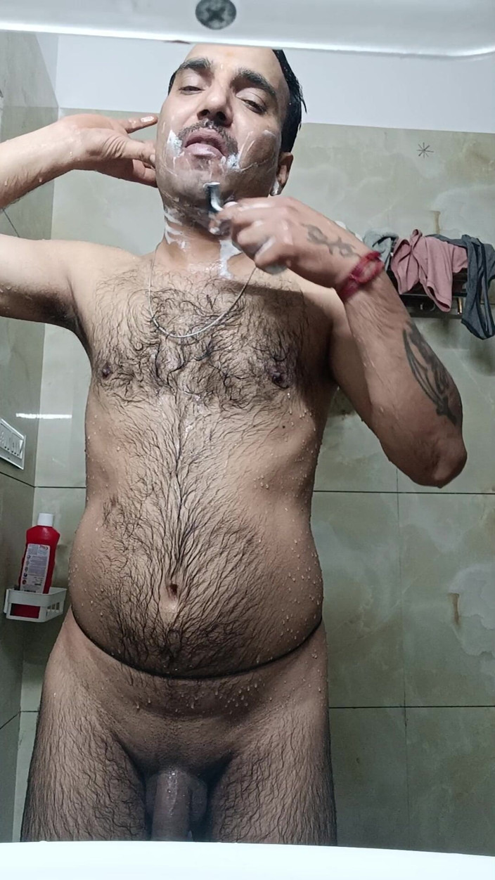 Rajasthani-old-lover: Indian Desi Man Enjoy Shower and Sucking