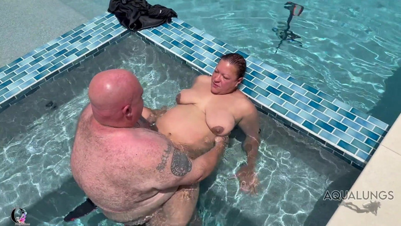 Lady O: Baise dans la piscine