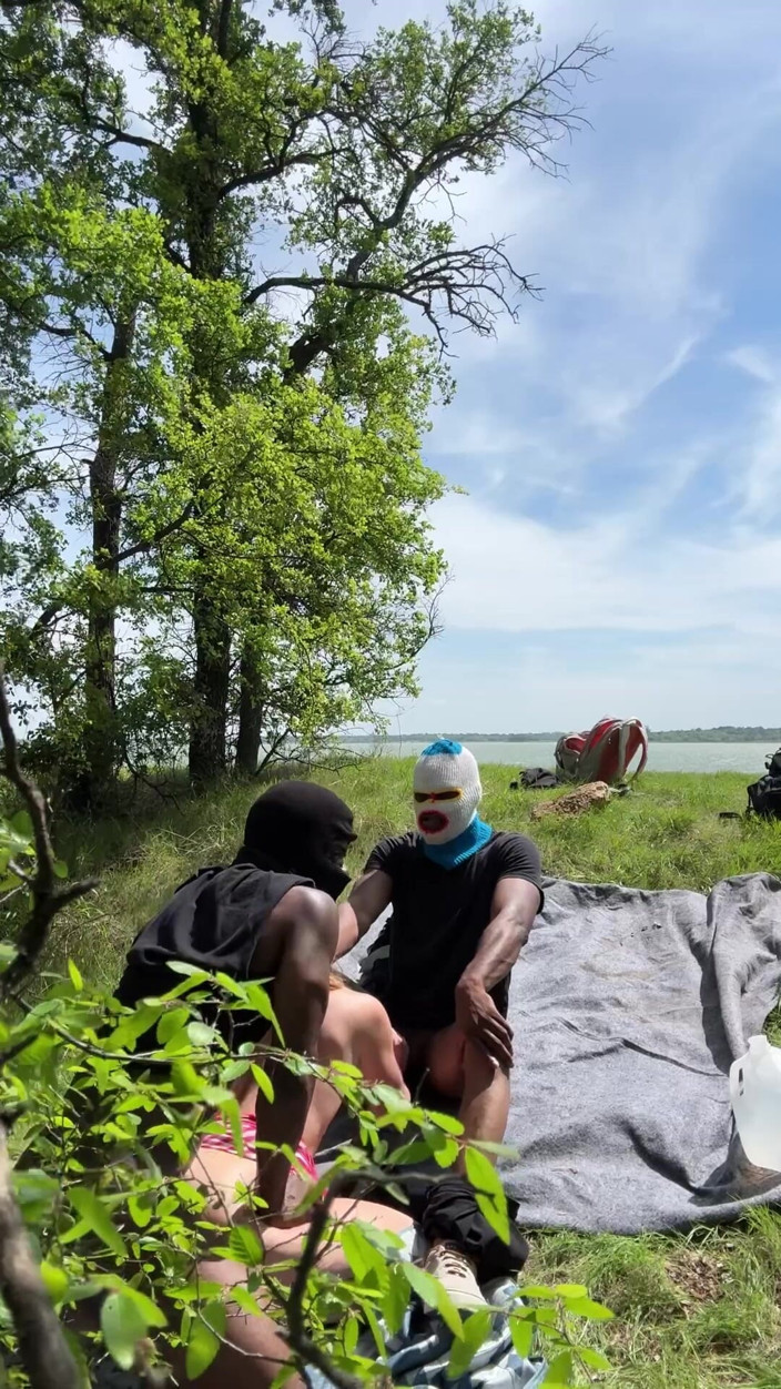 Jackrackemxxx: Za kulisami - MILF i 2 BBC podwójny piknik analny
