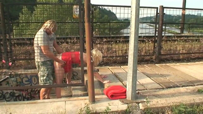 East Public: He fucks the blonde girl and cums in his mouth...